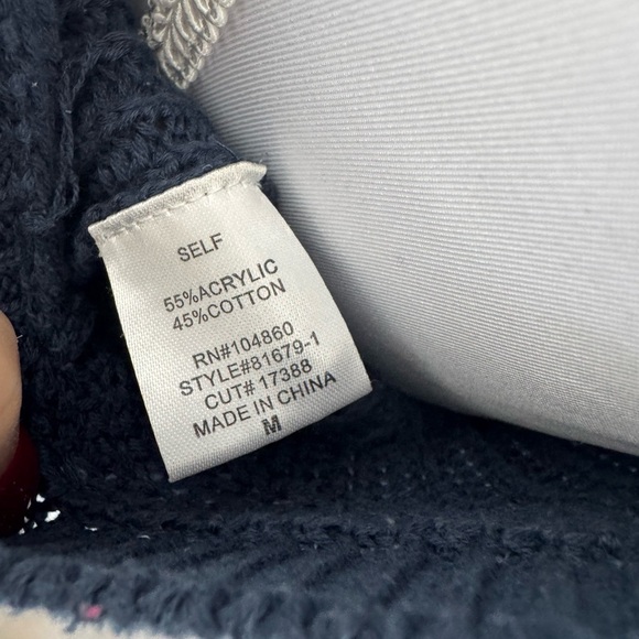 Navy Ribbed Knit Halter Tank 💙 - Picture 3 of 5